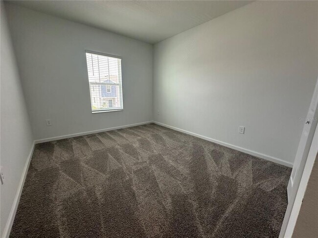 Building Photo - 3170 Laurent Lp