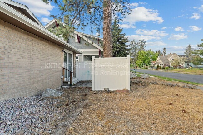 Building Photo - 3617 N Washington St