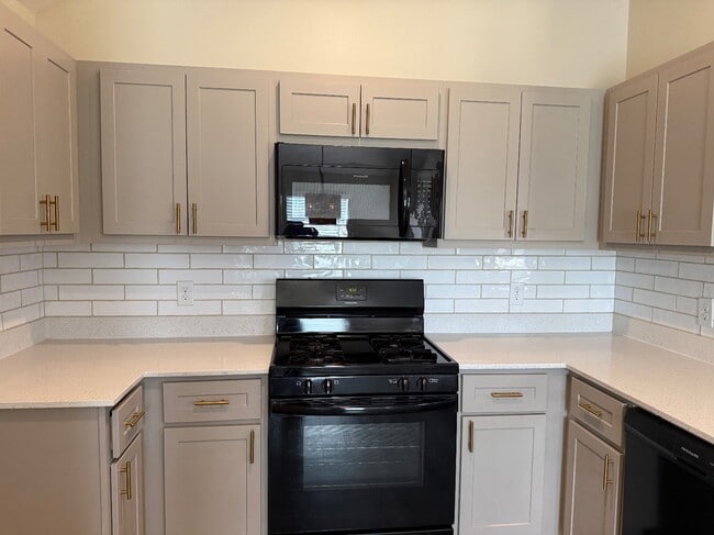 Building Photo - 11016 NW 100th St