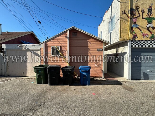 Building Photo - 00034TW