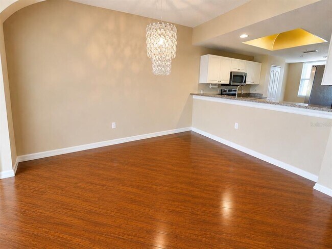 Building Photo - 5330 Hyland Hills Ave