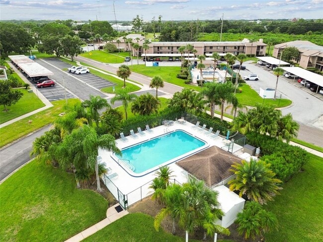 Building Photo - 204 Mary Dr