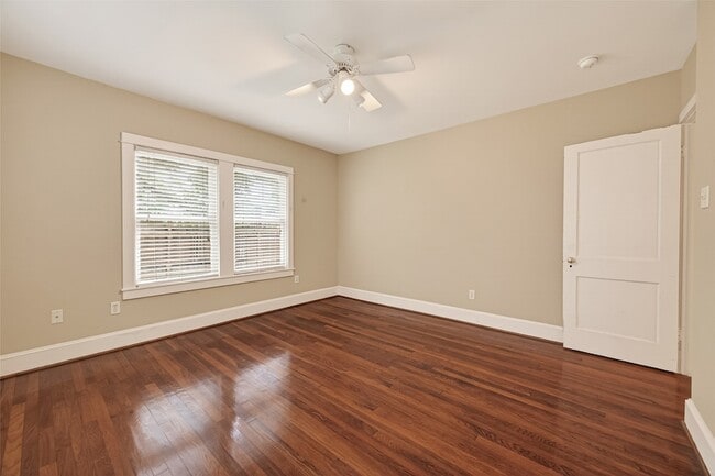 Building Photo - 1807 Crocker St