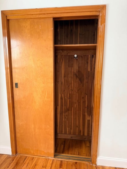 Building Photo - 1222 Kossuth Ave