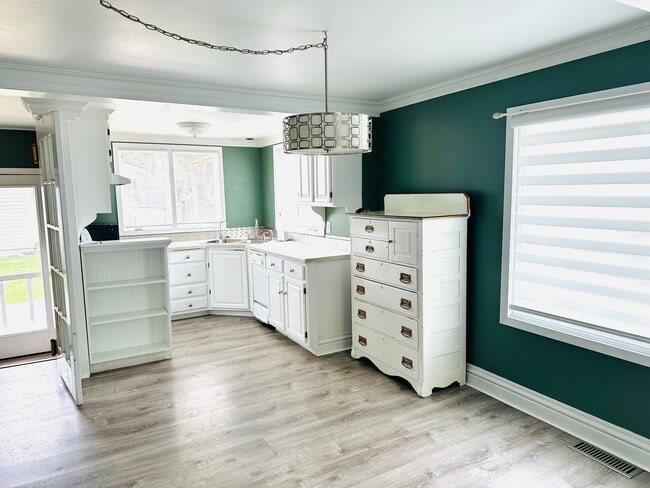 Building Photo - Gorgeous Kalispell home with Historical Charm