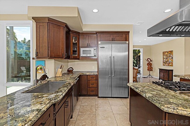 Building Photo - 927 Tingley Ln