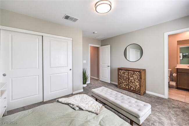 Building Photo - 10646 Silver Pond Ave