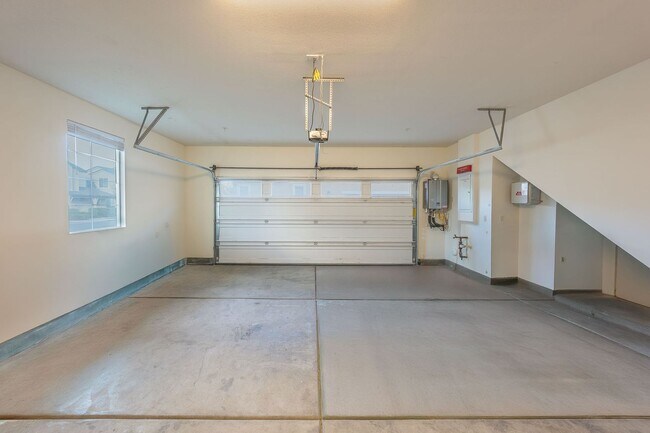 Building Photo - 8635 Festival St