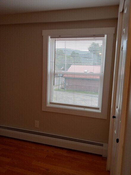 Bedroom - 15236 NY-30