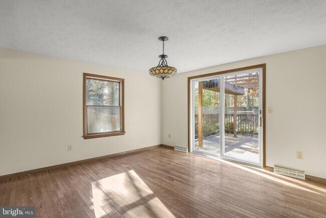 Building Photo - 22397 Armstrong Dr