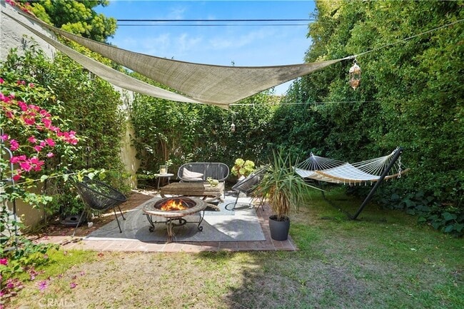 Building Photo - 6145 W 6th St