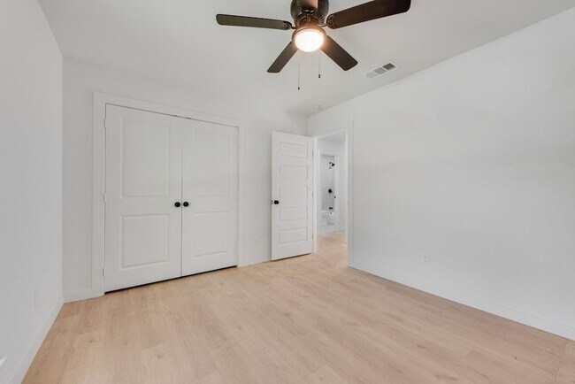 Building Photo - 4214 Osage Dr