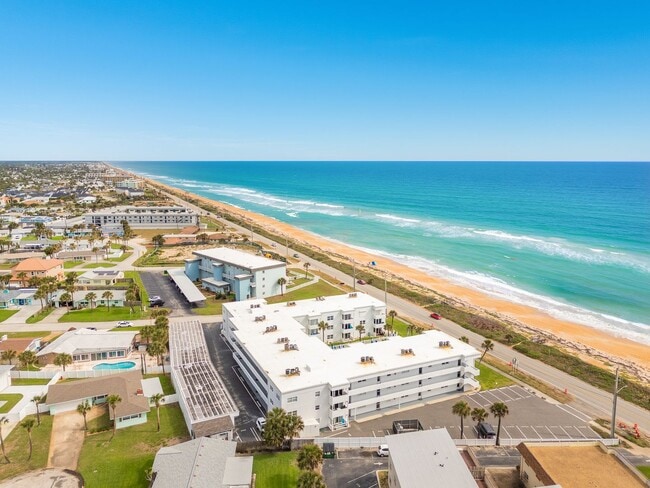 Building Photo - 1st Floor Oceanfront Condo