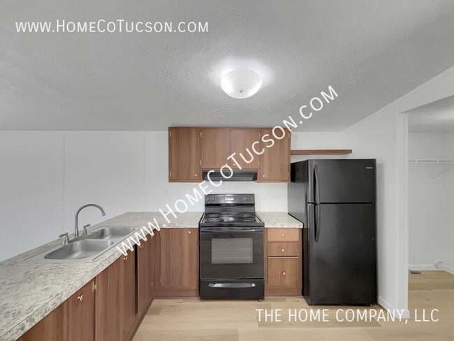 Building Photo - 11550 S Nogales Hwy