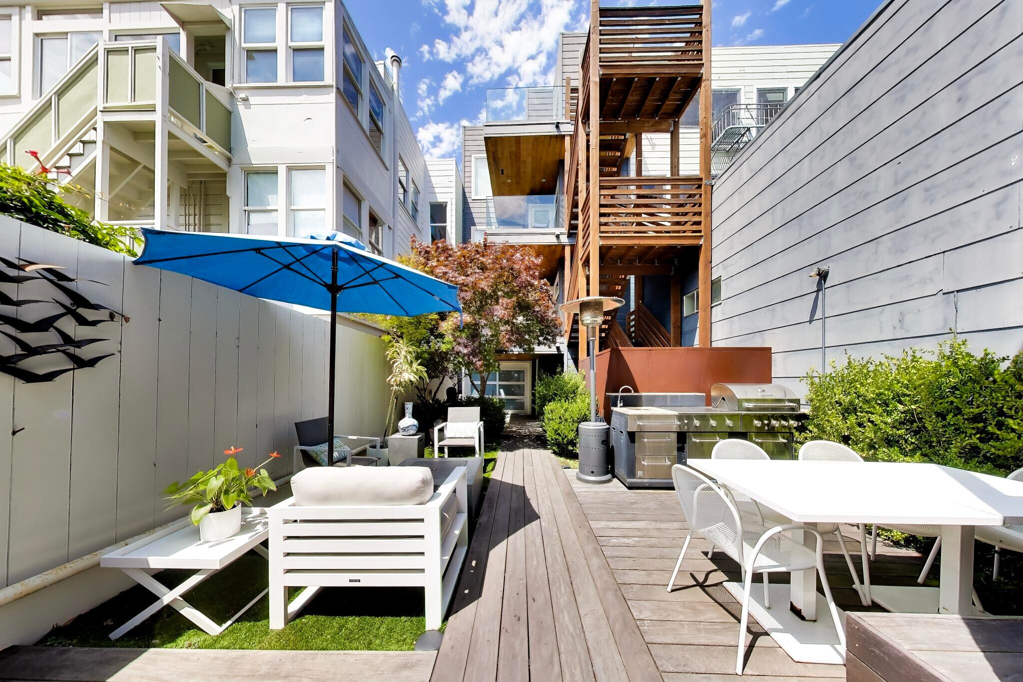Building Photo - 533A Greenwich St