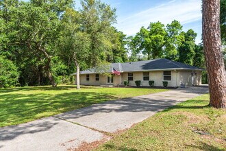 Building Photo - "Renovated 4-Bedroom in Rocky Bayou Estates!- $300 Off First Month's Rent!"