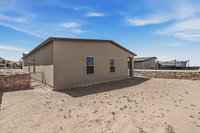 Building Photo - 125 Via Rojas Dr