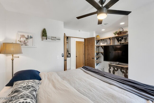 Building Photo - 15290 Bambi Ct