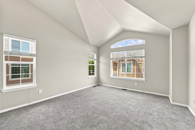 Building Photo - $2,695.95 - 3 Bed, 2.5 Bath Newly Updated Townhome in Centennial with Central AC