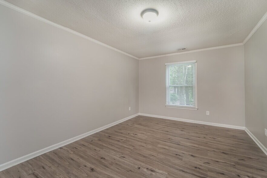 Building Photo - 7317 Rockwood Forest Ln