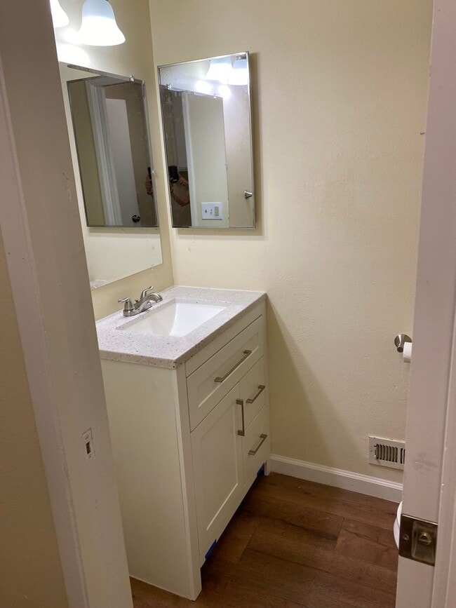 Building Photo - Coming Soon - Beautifully remodeled 5 bed/...