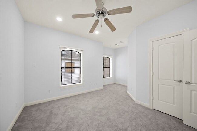 Building Photo - 202 McGowen St