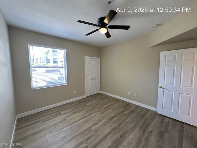 Building Photo - 6955 N Durango Dr