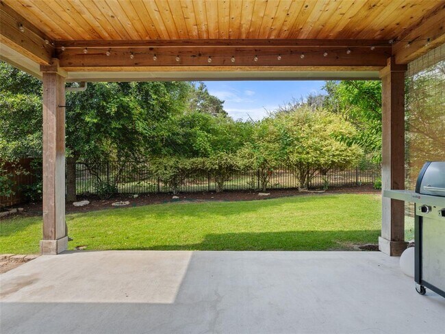 Building Photo - 18517 Tanner Bayou Loop