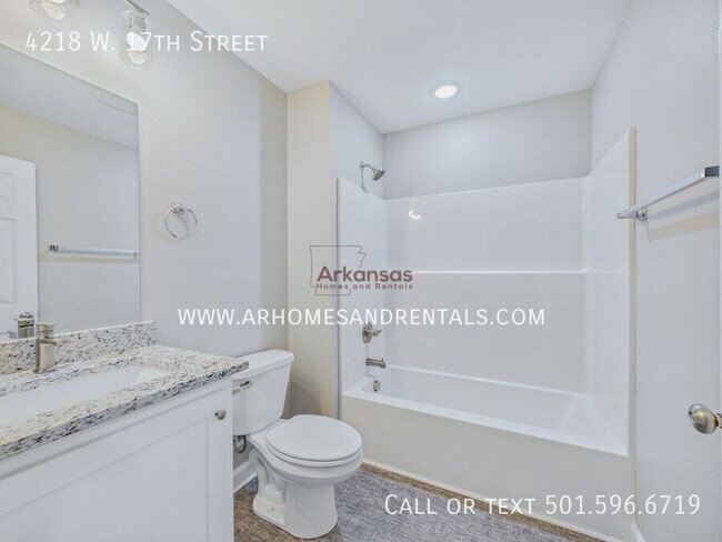 Building Photo - 4218 W 17th St