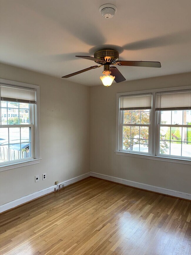 Building Photo - Charming 3-Bedroom Home in Silver Spring