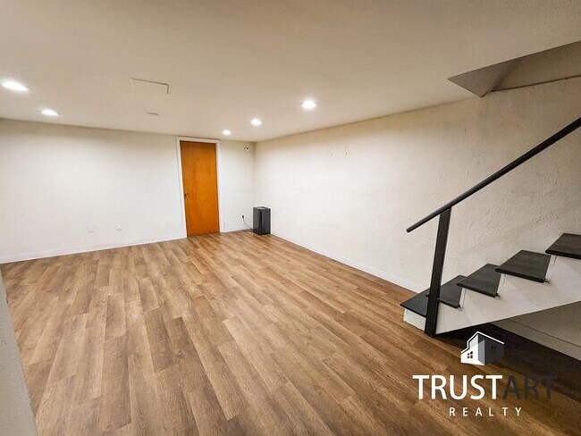 Building Photo - 2-bedroom house in Lawndale North East Phi...