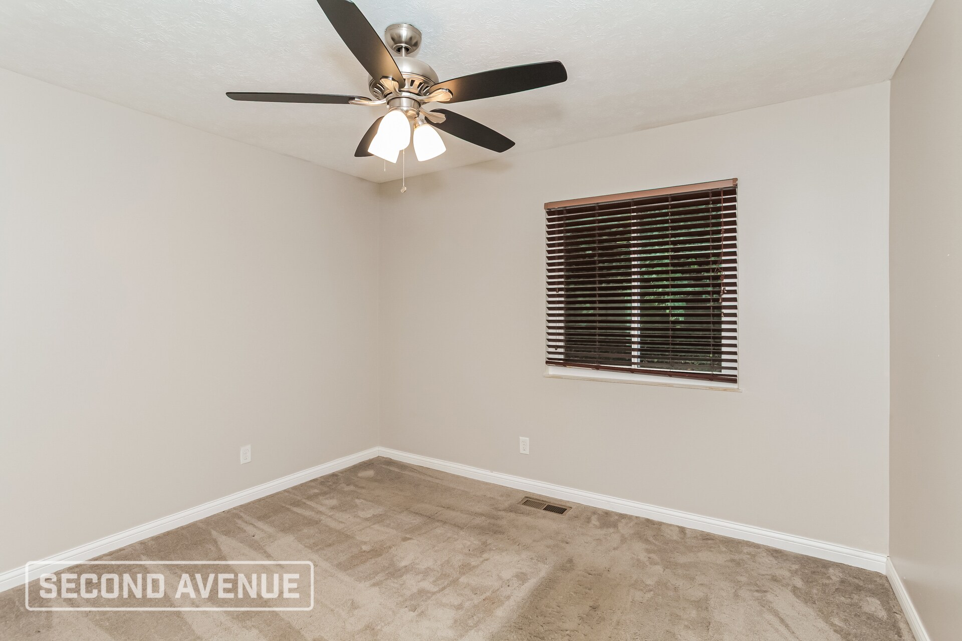 Building Photo - 4384 Mt Alverno Rd