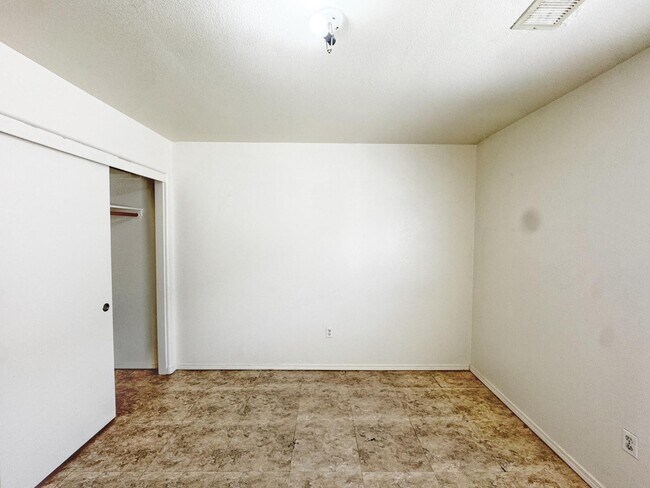 Building Photo - 2309 Iron Gate Trail SW