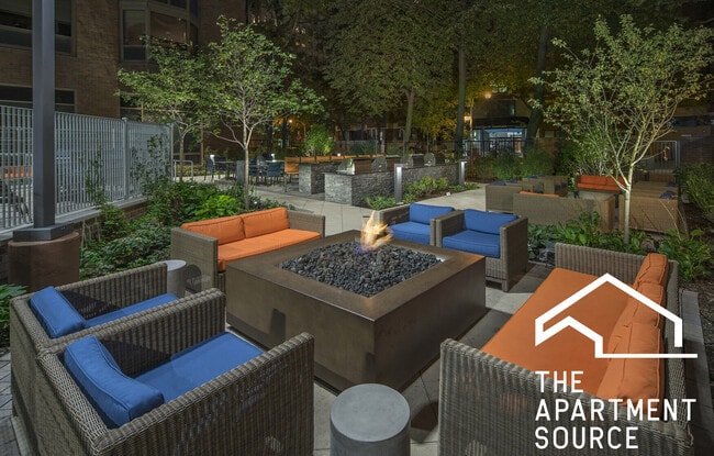 Building Photo - 1130 N Dearborn St