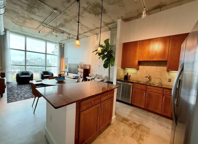 Building Photo - 2001 Biscayne Blvd