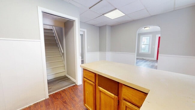 Building Photo - Clark / Fulton Area - 3 Bedrooms - 1 Bath - Single Family Home