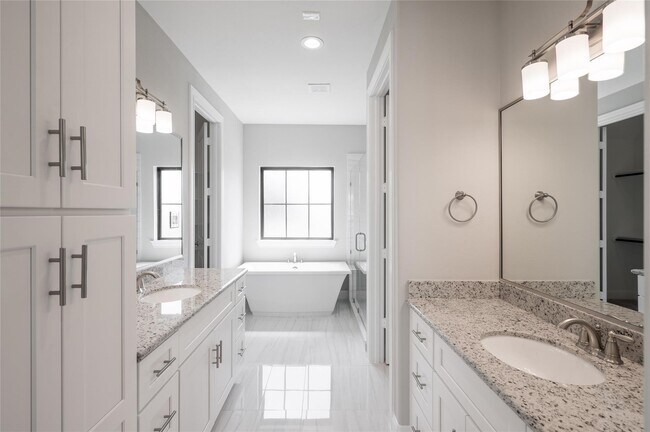 Primary Photo - 3327 Beverly Frst Dr