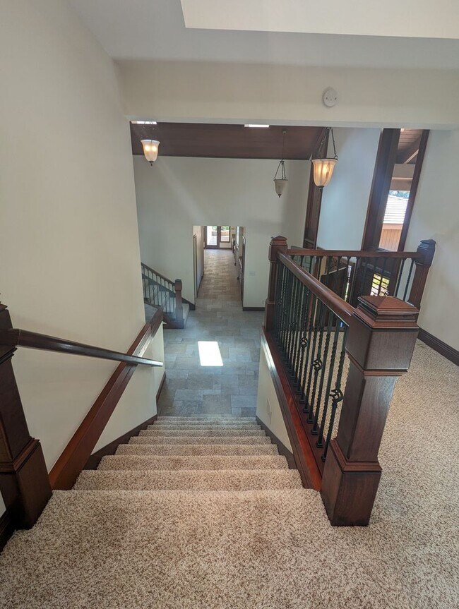Building Photo - Luxury 5 Bedroom Home in Palo Verde Ranch