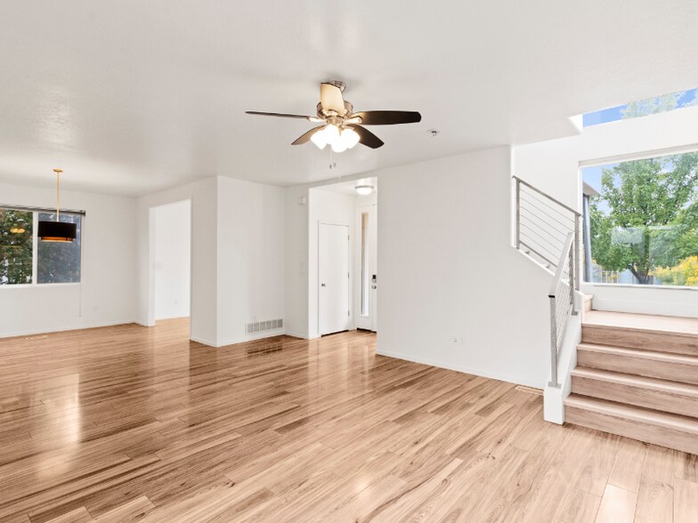 Building Photo - 4822 S Jordan Pkwy W