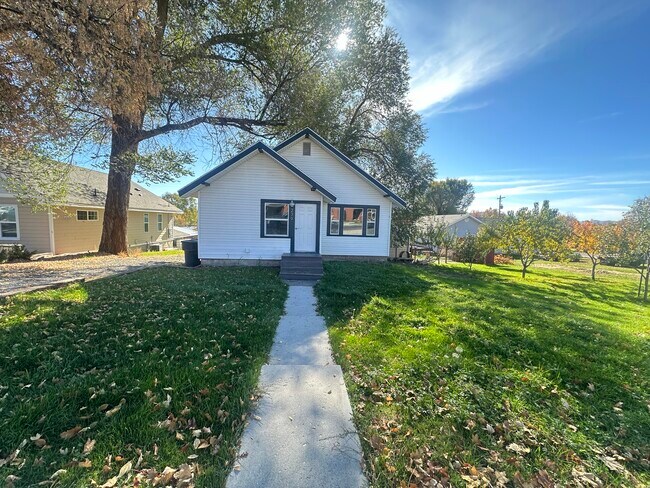 Primary Photo - 279 4th N St