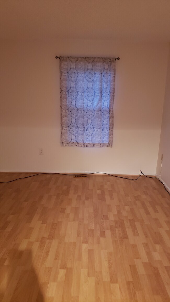 Building Photo - 76 Drewes Ct