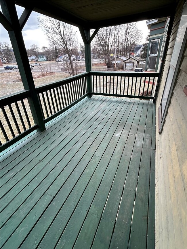 Building Photo - 132 E Chemung Pl