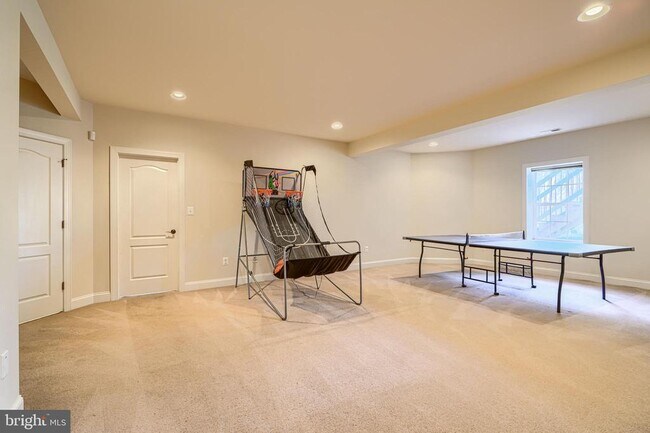 Building Photo - 1319 Martin Meadows Dr