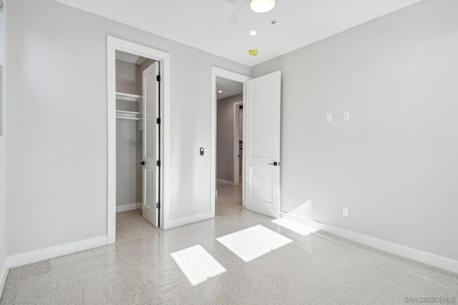 Building Photo - 2948 Copley Ave