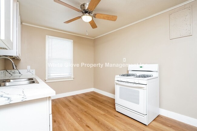 Building Photo - Remodeled 2-Bedroom Home in Cypress with New Upgrades & Garage Parking