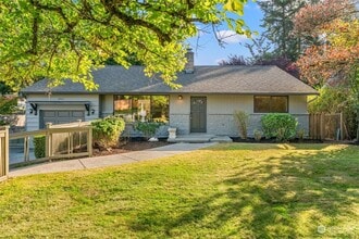 Building Photo - Spacious 4 Bed / 2 Bath Rambler in Edmonds...