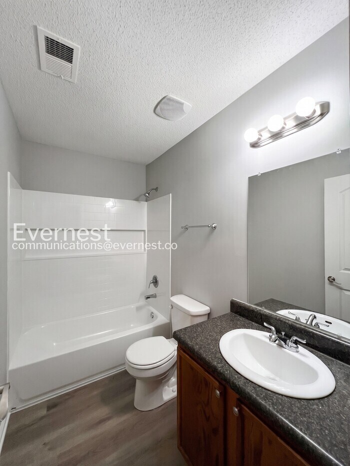 Building Photo - 1224 Whitten Rd