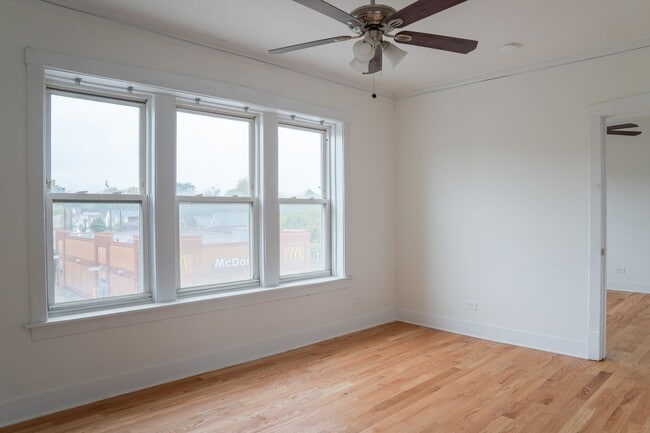 Interior Photo - Avers & Lawrence