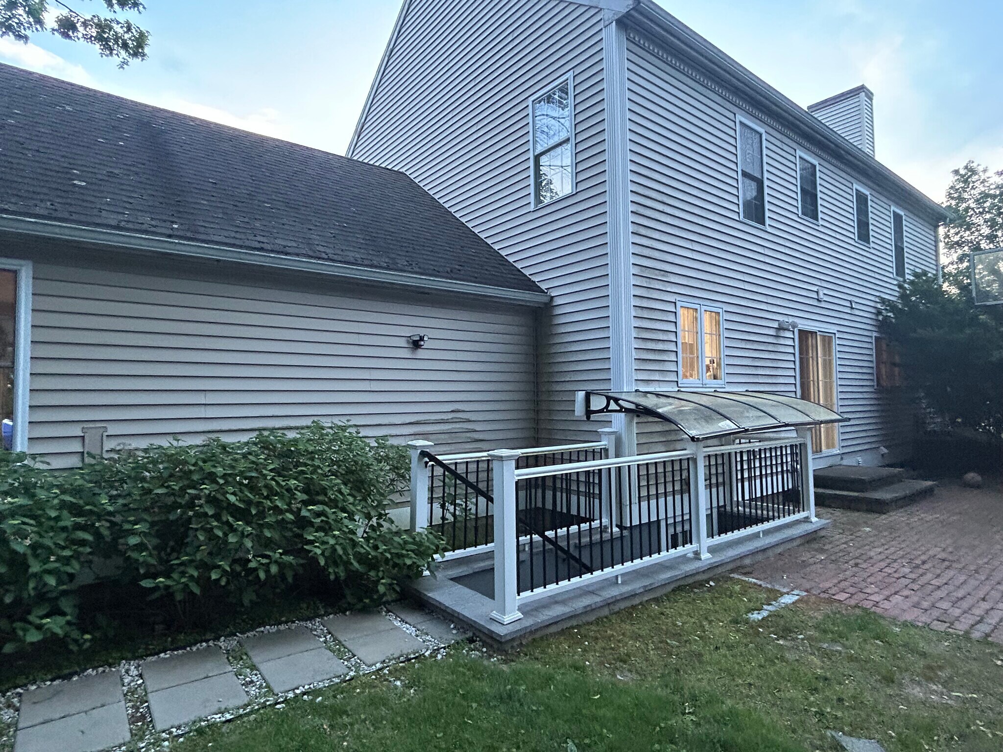 Building Photo - 8-8A Owatonna St