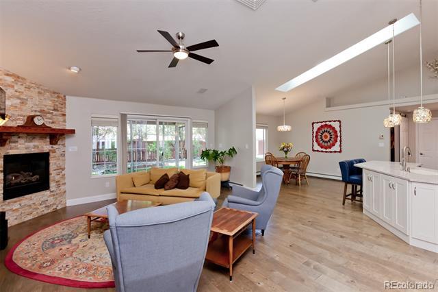 Building Photo - 2071 Stagecoach Ct